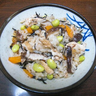 椎茸と枝豆の炊き込みご飯